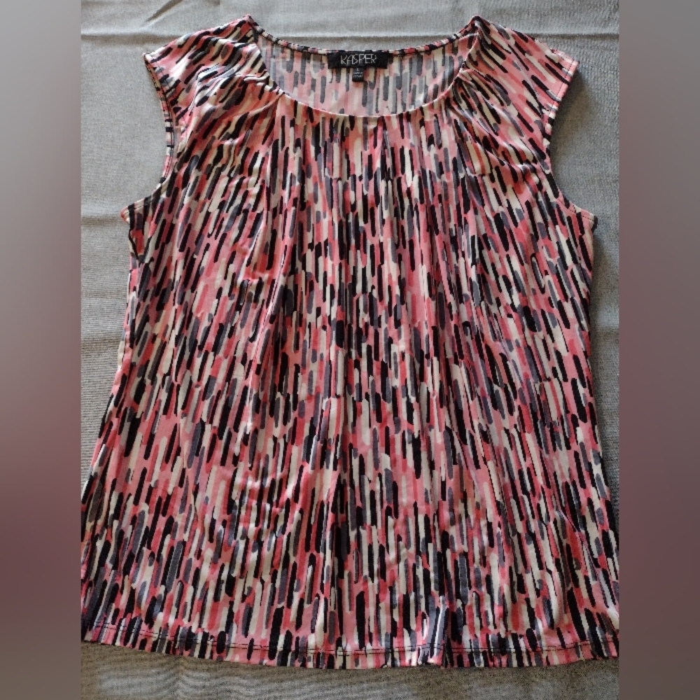 Pink sleeveless blouse L